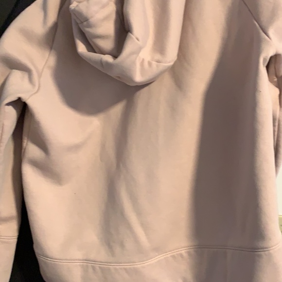 Under armour Pink hoodie.. - Picture 5 of 6